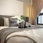 M Vertica Scandi By Veridian Suites