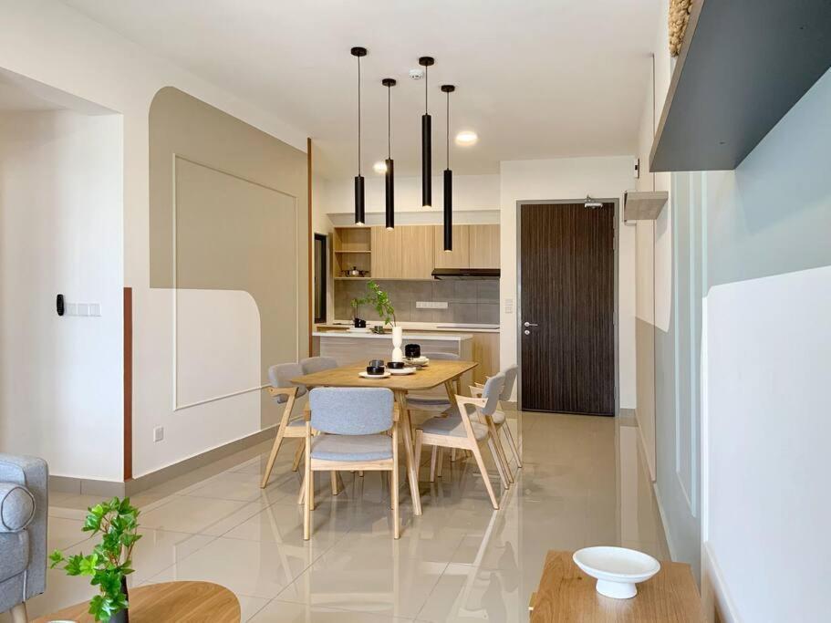 M Vertica Scandi By Veridian * Kuala Lumpur